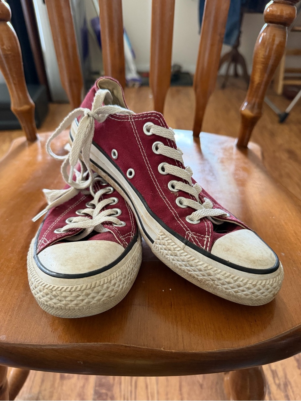 Converse Low-Top Sneakers in Burgundy with White Trim